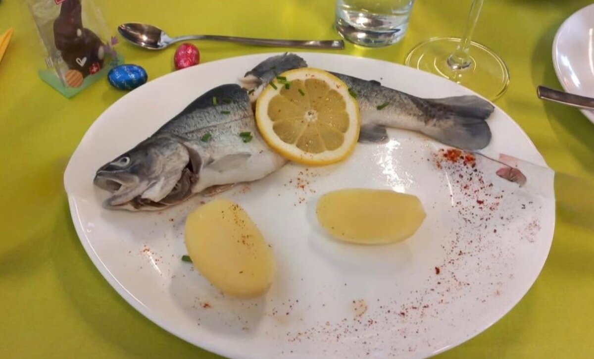 Filet de truite entier au citron et persil, spécialité du week-end au Béa-Ba